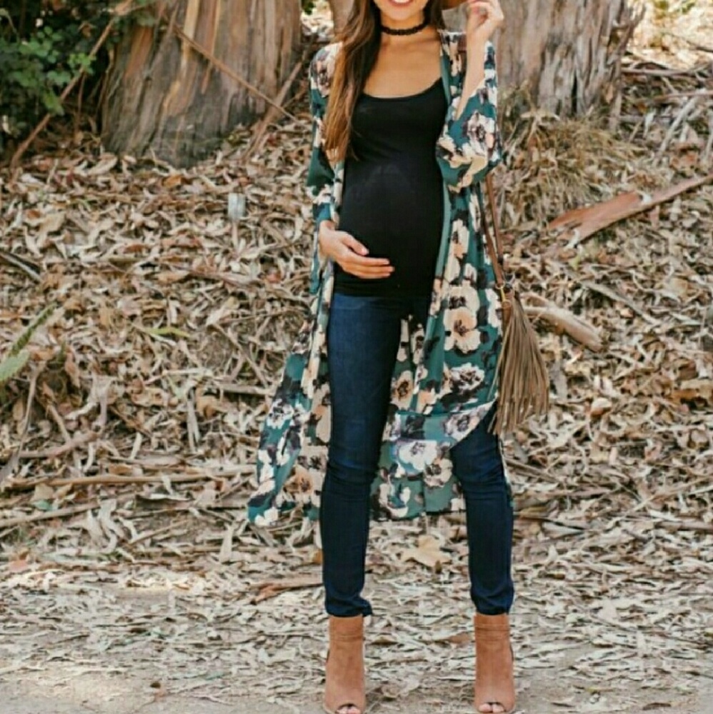 Motherhood Maternity Dark Blue Jeans size Large